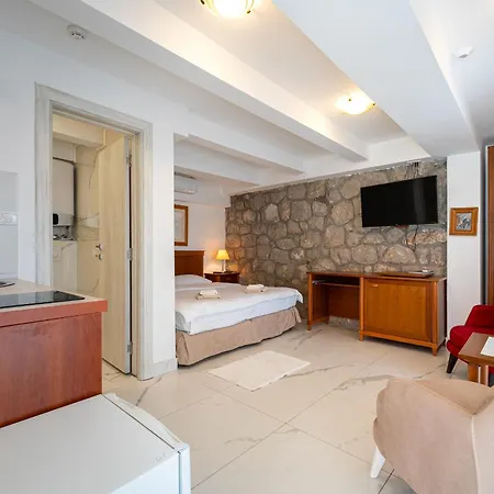 Apartment Perla *